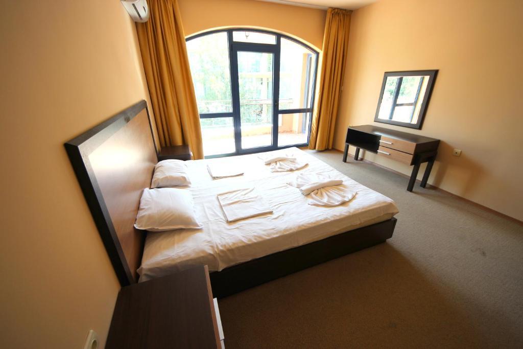 Menada Villa Bonita Apartments Sunny Beach Room photo
