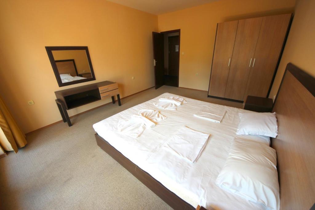 Menada Villa Bonita Apartments Sunny Beach Room photo