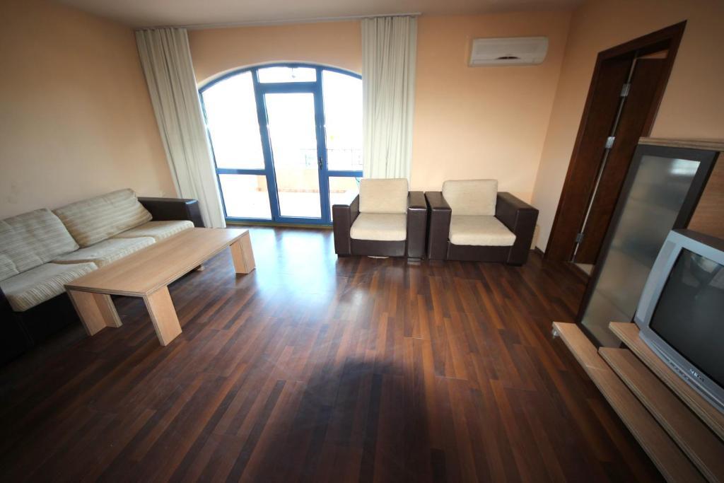 Menada Villa Bonita Apartments Sunny Beach Room photo