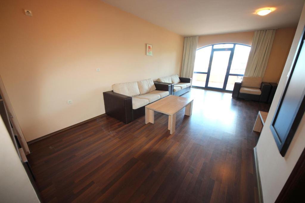 Menada Villa Bonita Apartments Sunny Beach Room photo