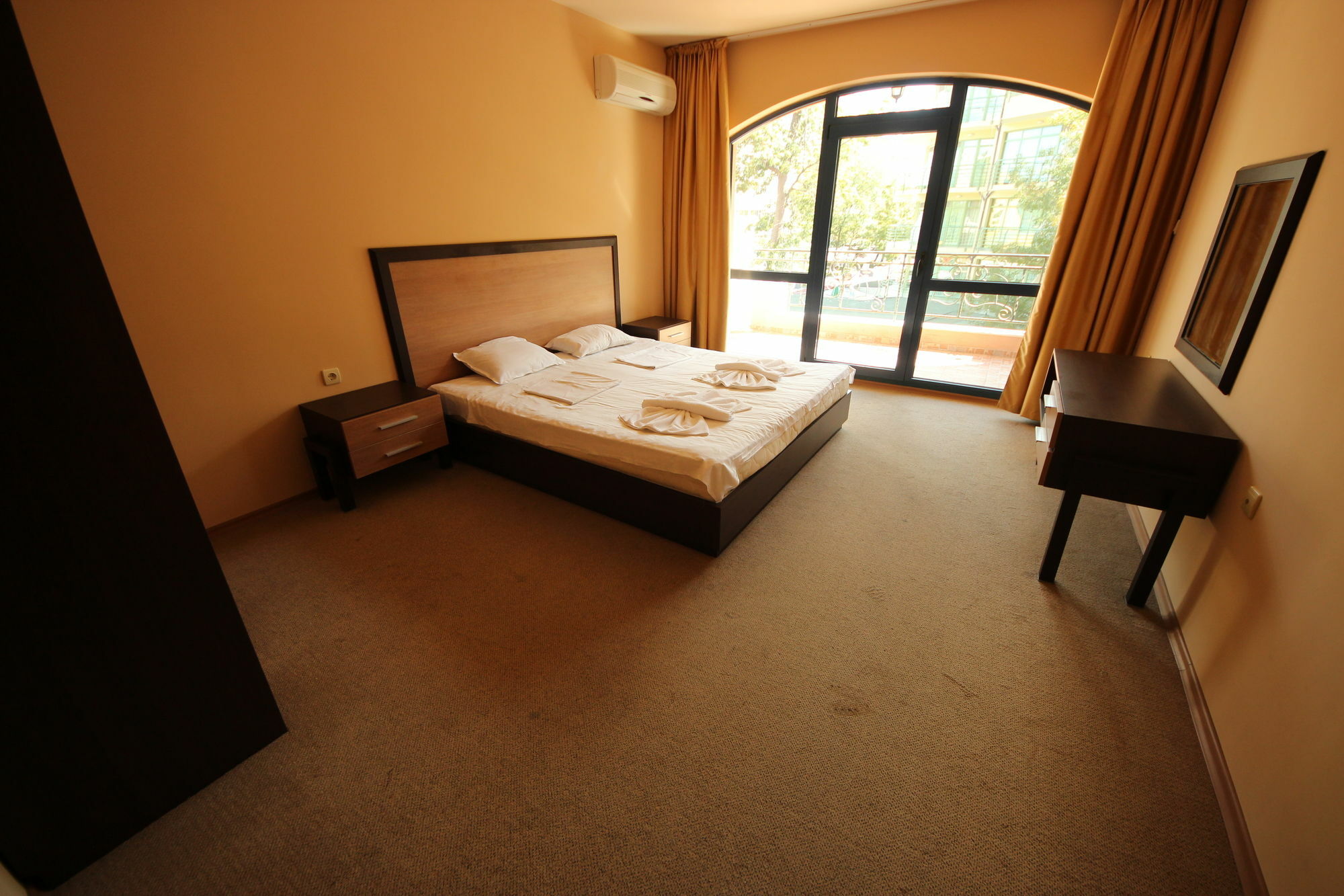 Menada Villa Bonita Apartments Sunny Beach Exterior photo